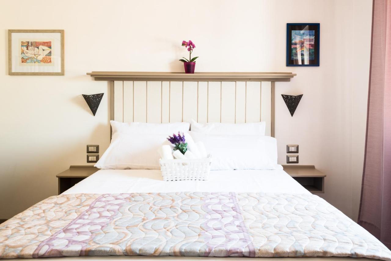 Bed and Breakfast Starnone Bed&Book Neapel Exterior foto
